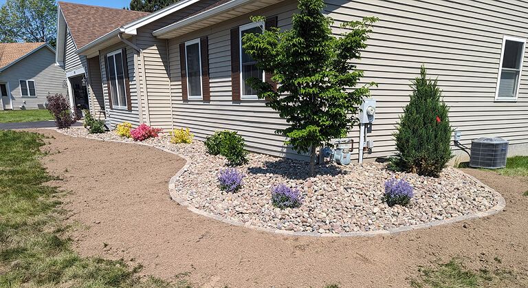 10-landscaping-ideas-that-instantly-boost-your-homes-curb-appeal